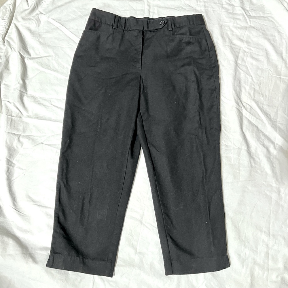 Counterparts Black Capri Women’s Pants size 10